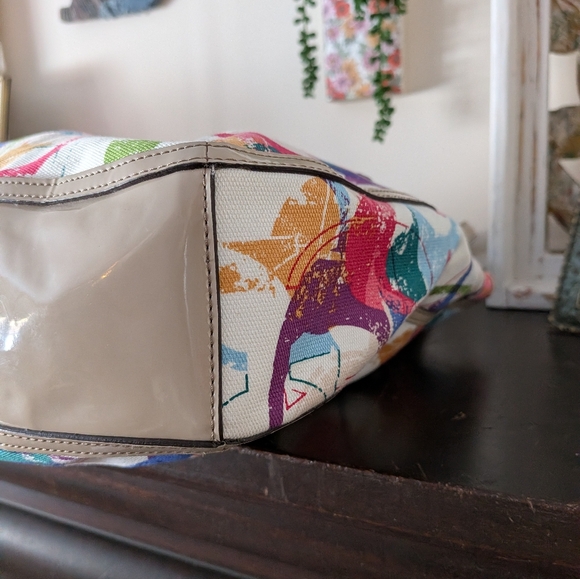 Coach Poppy Signature Pop Stamp Graffiti East West Tote - Picture 9 of 10